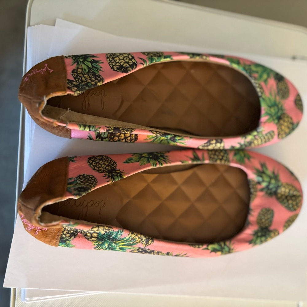 Pink Pineapple Print Women's Shoes